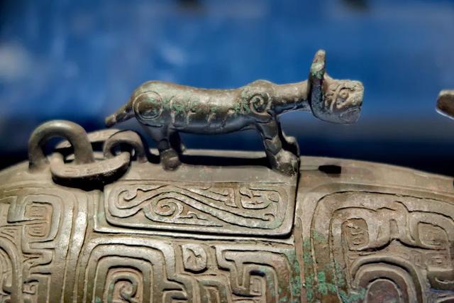 一天一件文物：西周中期牛尊