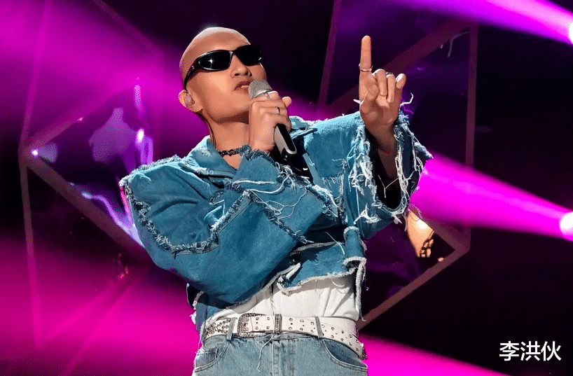 黄宣被人认成具俊晔,还有人追着喊“姐夫”,小S又上手摸肌肉了