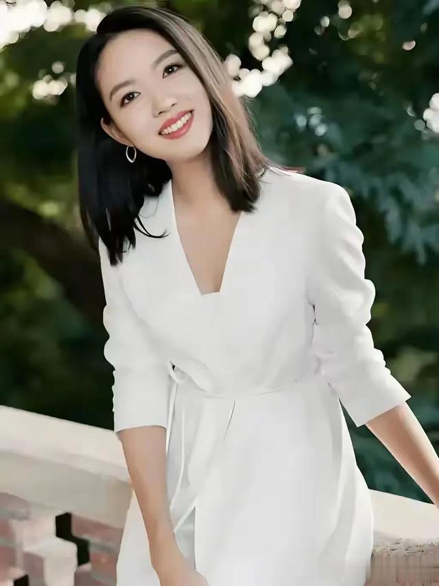 世界小姐总冠军张梓琳