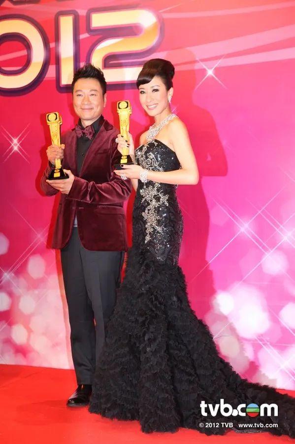 还记得杨怡的女儿小珍珠吗?也太可爱了!