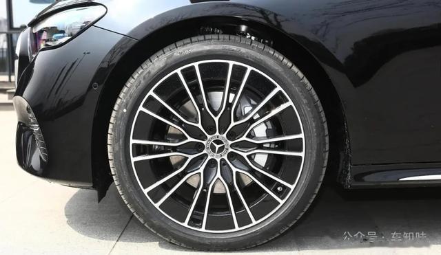 2025 款奔驰 E 级即将上市“突围”,多项升级,有立标版本