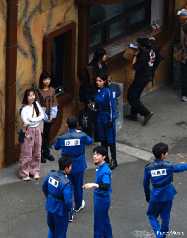 奔跑吧兄弟|杨颖李晨恋情绯闻上热搜，被质疑为《跑男》炒作，原因有三点！