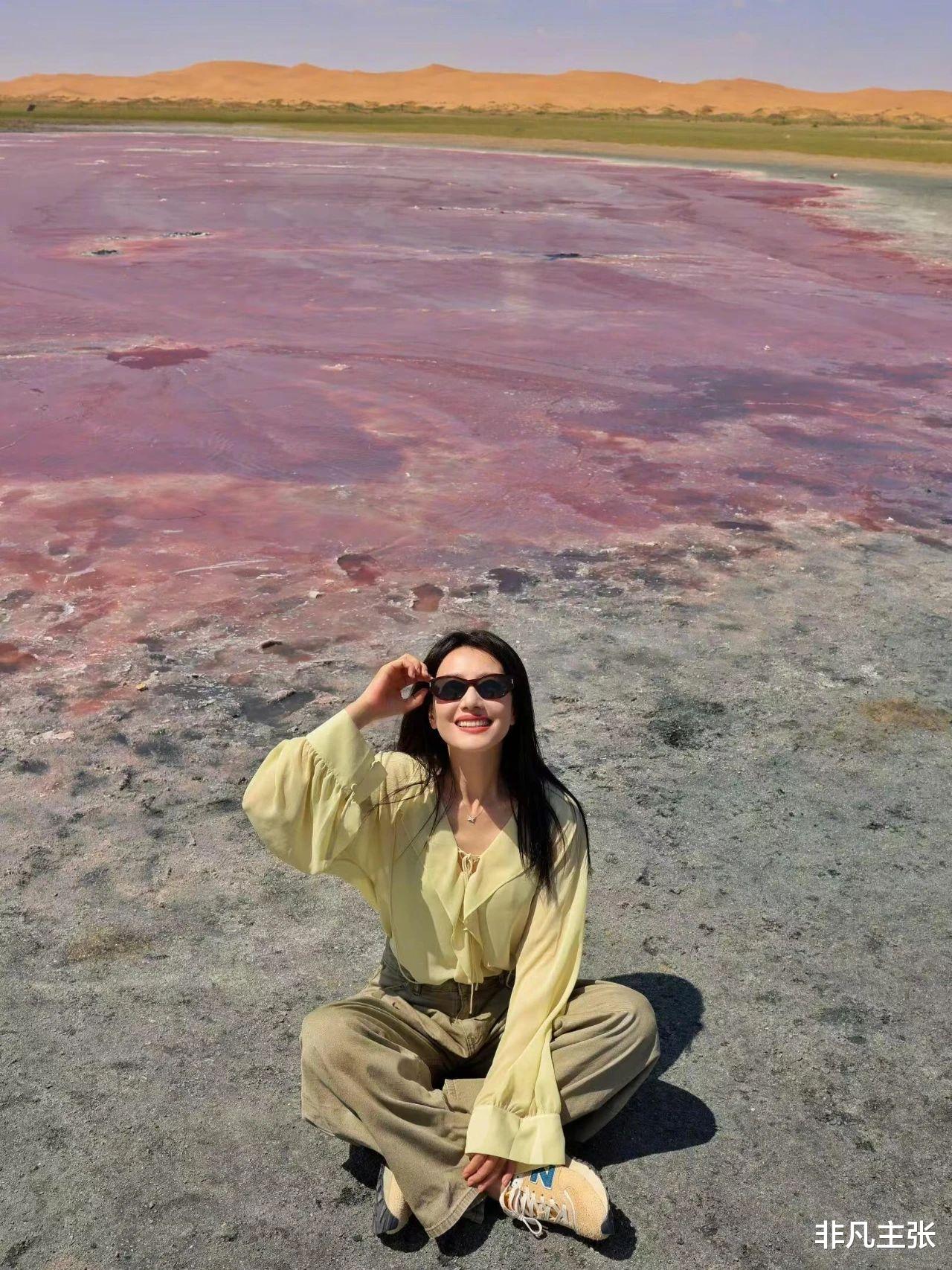 高圆圆乌兰之旅再次登榜！眼神一如既往的温柔坚韧