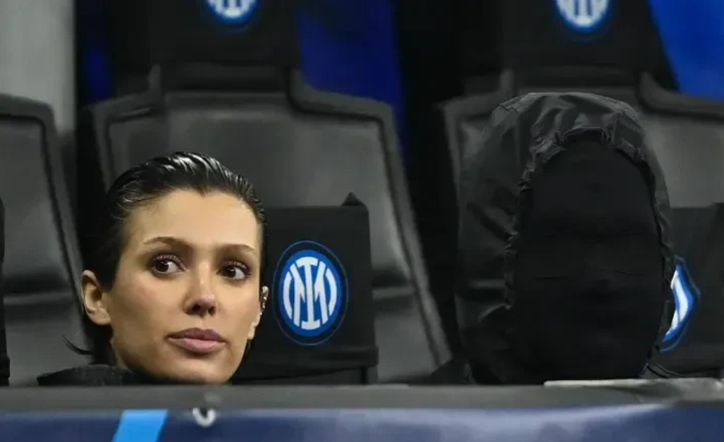 侃爷二婚妻子难得换发型！短发留长，剪了齐刘海齐耳发，变淑女了