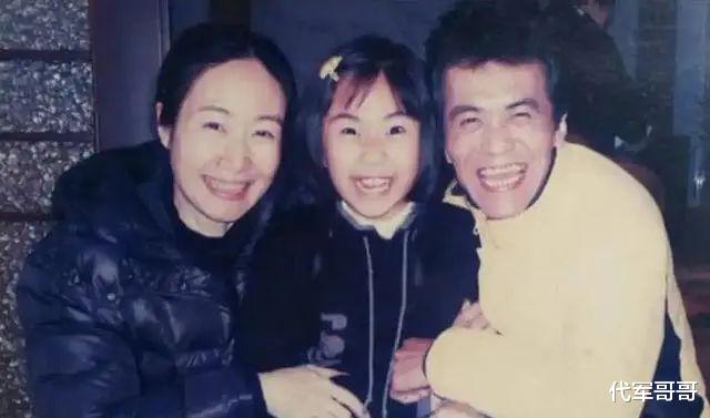 原来他早已离世！患癌化疗5次后病逝，爱妻的做法令人破防