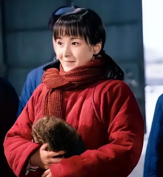 明明是同一个人,出道23年演70部戏没红,今演配角红的一塌糊涂