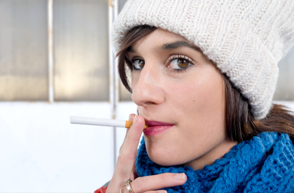 建议长期吸烟的人，养成这6个习惯，或能降低烟草对身体的侵害