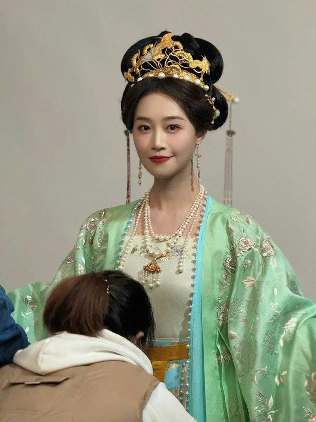 完全理解于正了!若用这造型演《五福临门》,杨婕妤非蓝盈莹莫属