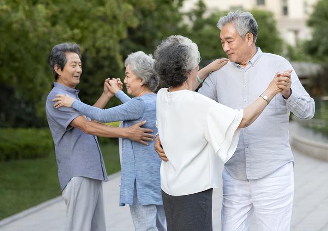 寿命长短，看脸就知道？寿命长的人，一般会有6个特征