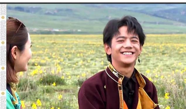 从一夜爆红到跌落神坛，曾经的“甜野男孩”丁真为何被全网吐槽？-梦里水乡情长