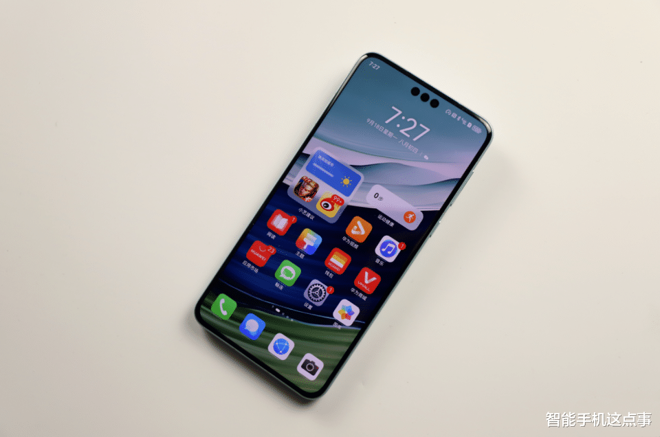 华为Mate70系列开始接受预订?和iPhone16系列相比,谁更值得选?