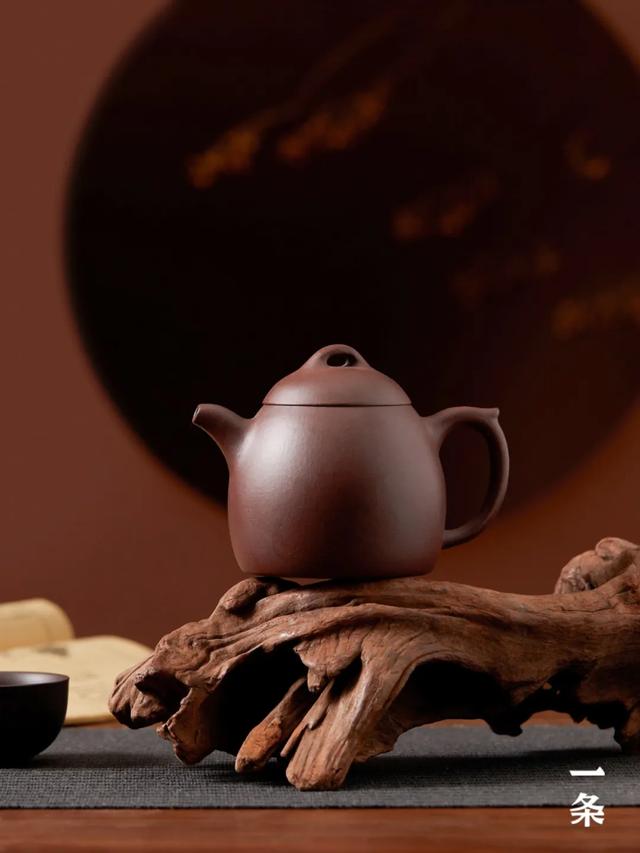 原作复刻顾景舟壶，家藏15年老紫泥手工制作，素雅有致