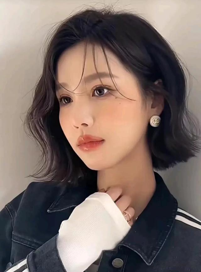 女士发型别乱剪,最美还的是波波头,百变时尚不挑人
