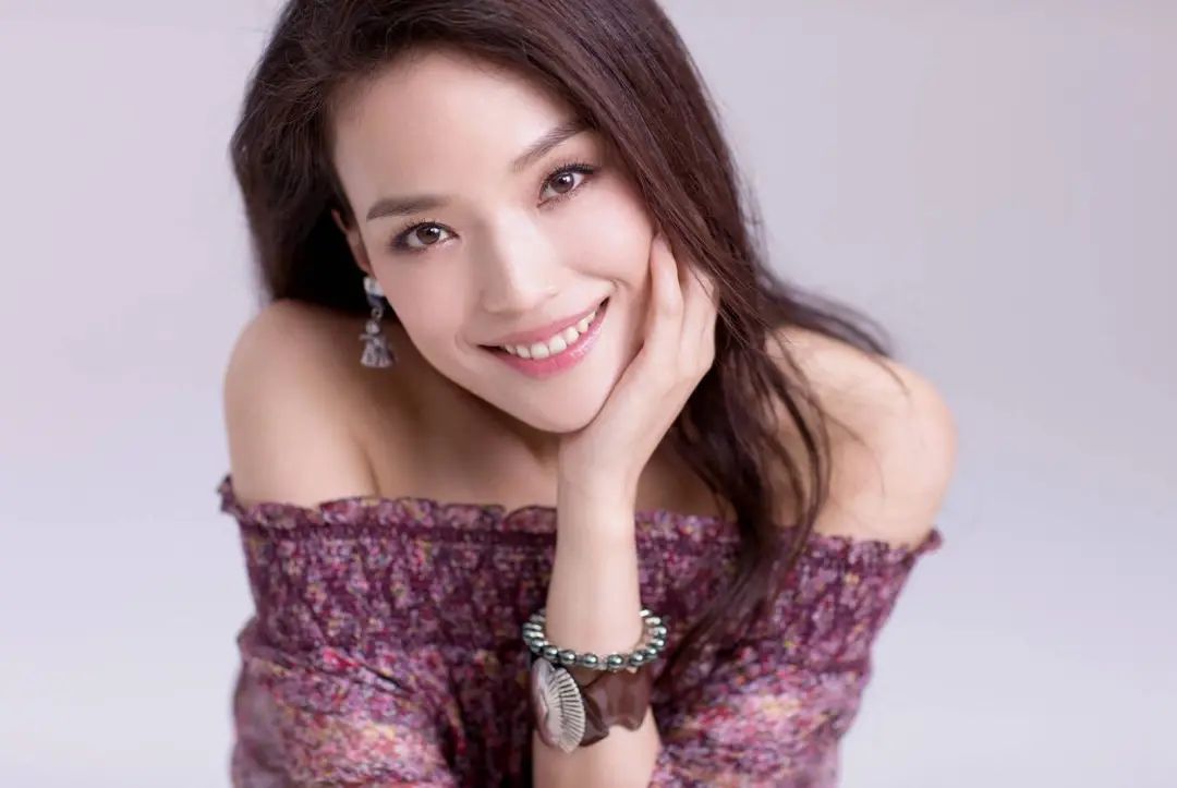 中国票房前十女星,舒淇第十,00后张子枫第四,第一简直封神