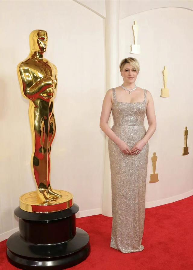 奥斯卡红毯:杨紫琼老来俏,赞达亚秀身材,费德勒转战电影圈