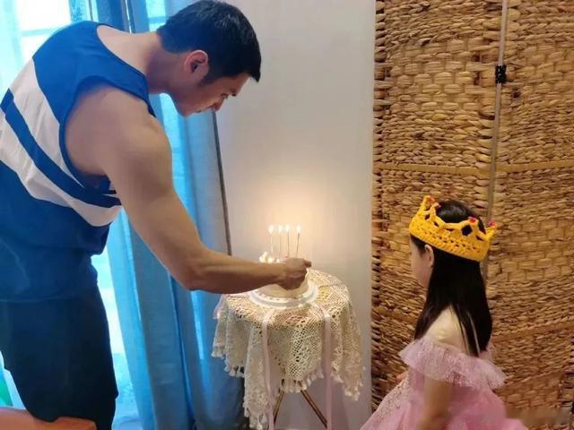 春晚|怀孕6月上春晚,艳压奚梦瑶,拒嫁30亿豪门:她才是人生赢家!