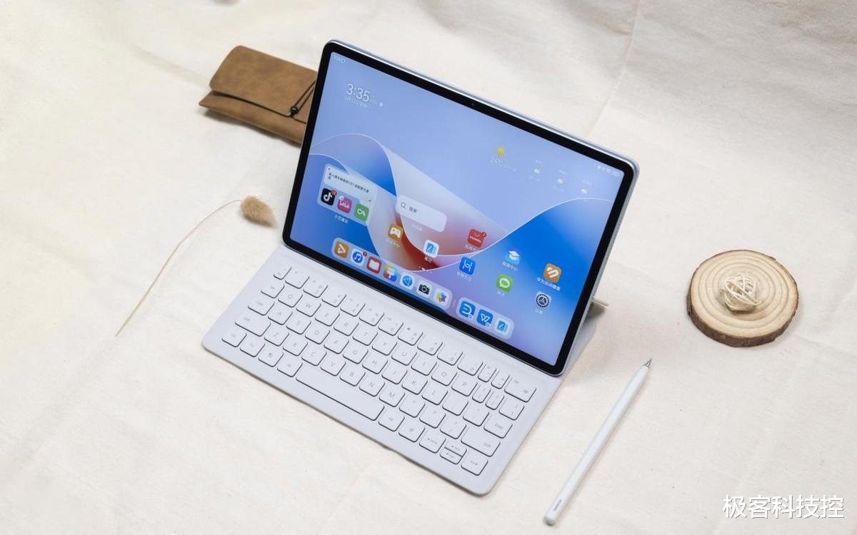 华为平板市场份额领先,鸿蒙系统推动生产力革命!