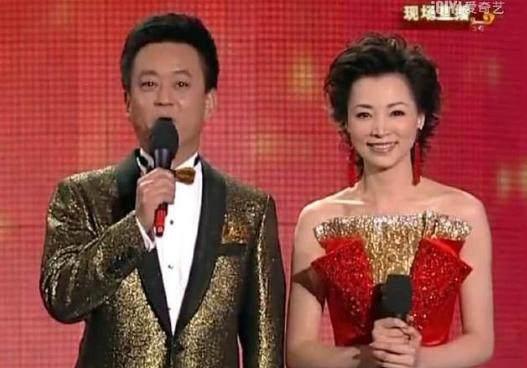 万万没想到！富豪密春雷争议刚过仅两年，董卿就以“新姿态”出现