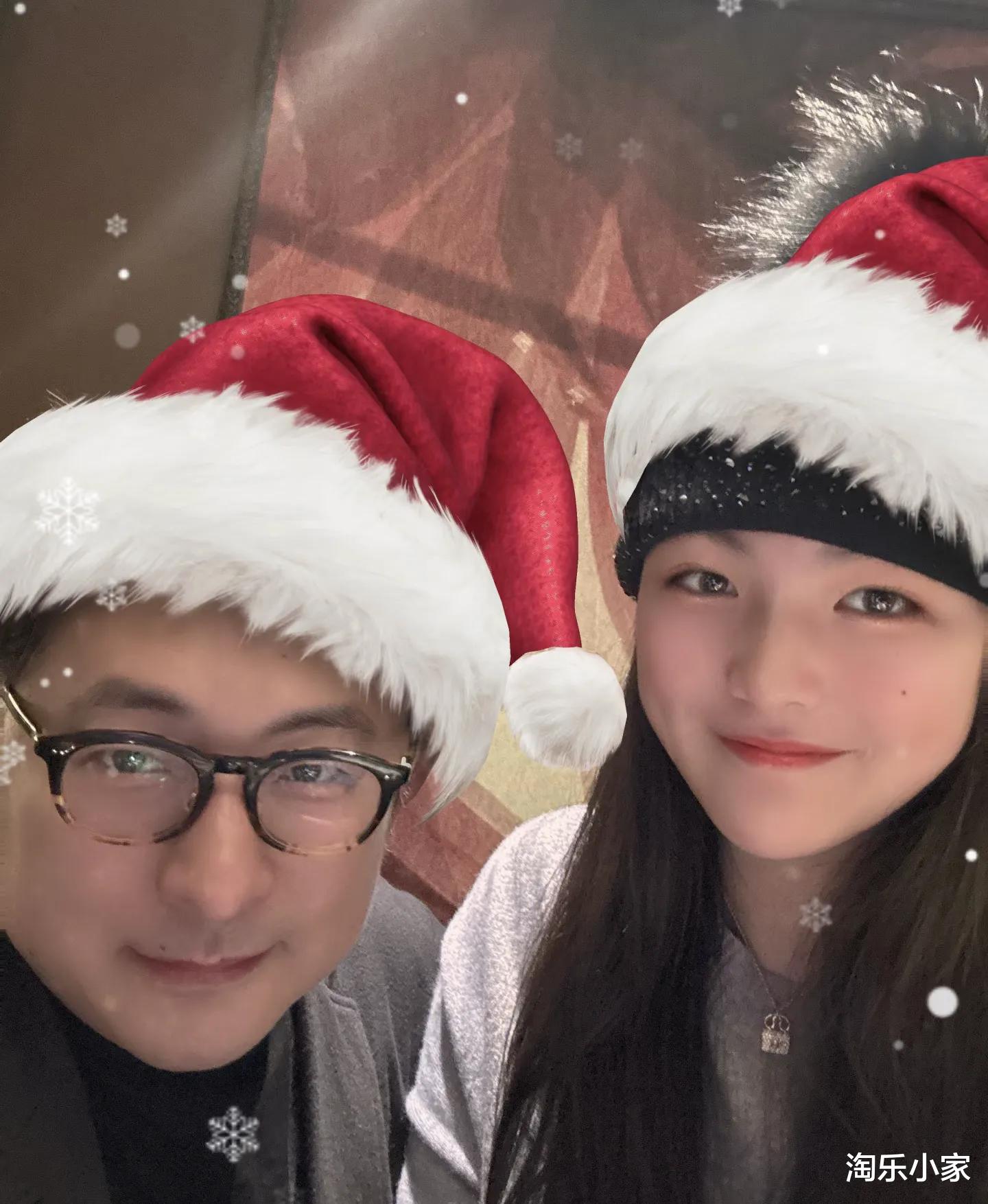 李湘家过圣诞！王诗龄被刘亦菲搂着合影，王岳伦陪同母女俩吃大餐