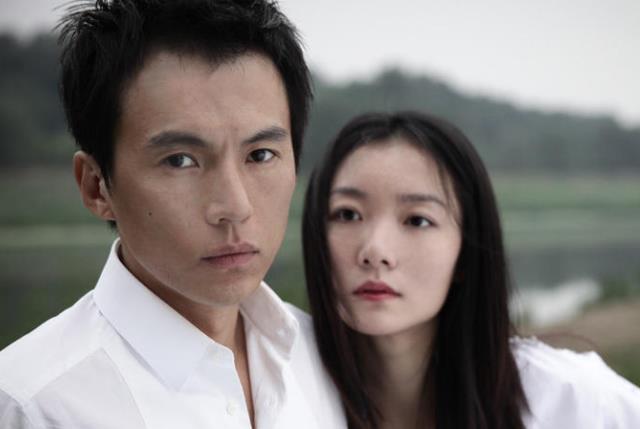 “八竿子打不着”的两人，竟然是夫妻，这6对冷门夫妻太让人意外