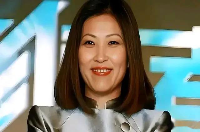 她是体坛最大败类！卷走数十亿逃往美国，如今购飞机住豪宅遭唾骂?