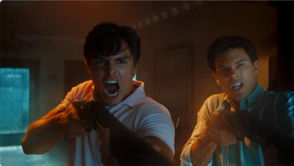 登顶收视冠军，Netflix王炸终于回归