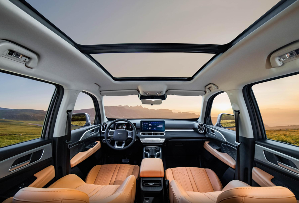 大型硬派SUV，车长5190mm，拥有50万实力仅售9万多，却无人识货