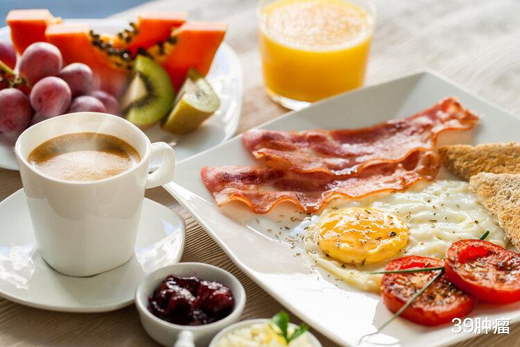 日本研究：血管变硬，问题出在早餐上？提醒：5种早餐应撤下餐桌