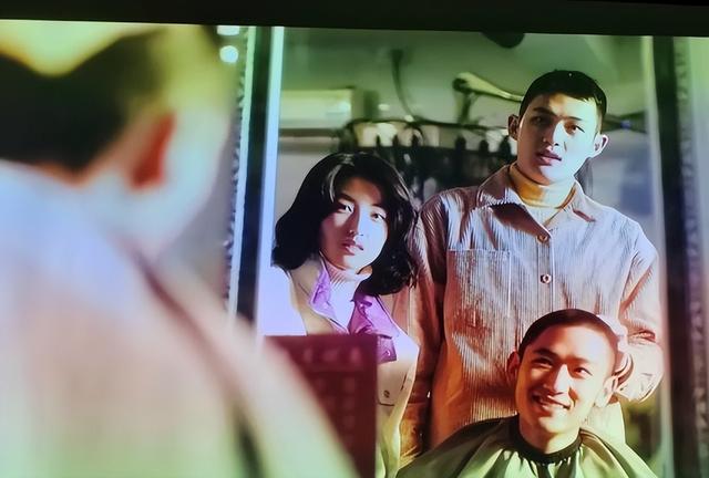 谢雷承认有剧本,本来我已经完成任务要领盒饭,结果又被叫回来了