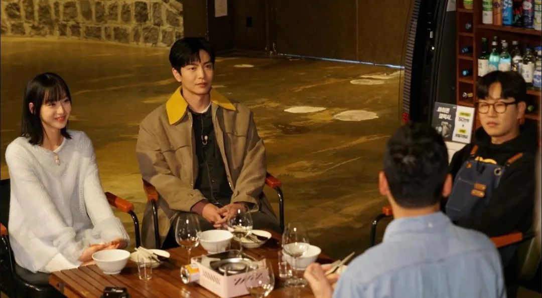 女星在节目中喝到断片？？网友辣评：替她尴尬...