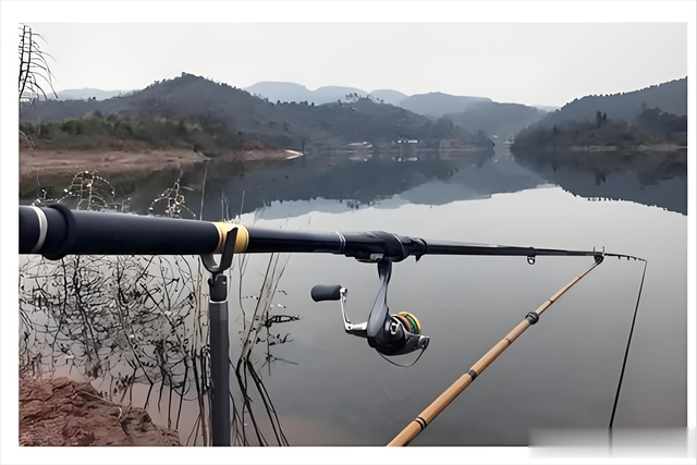 探秘淡水垂钓技艺中的隐藏王者：矶钓滑漂技巧光芒四射