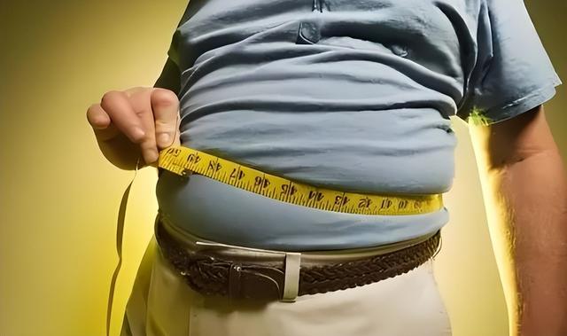 寿命与体重的关系被发现:50岁后,体重越接近“这个数”,越健康