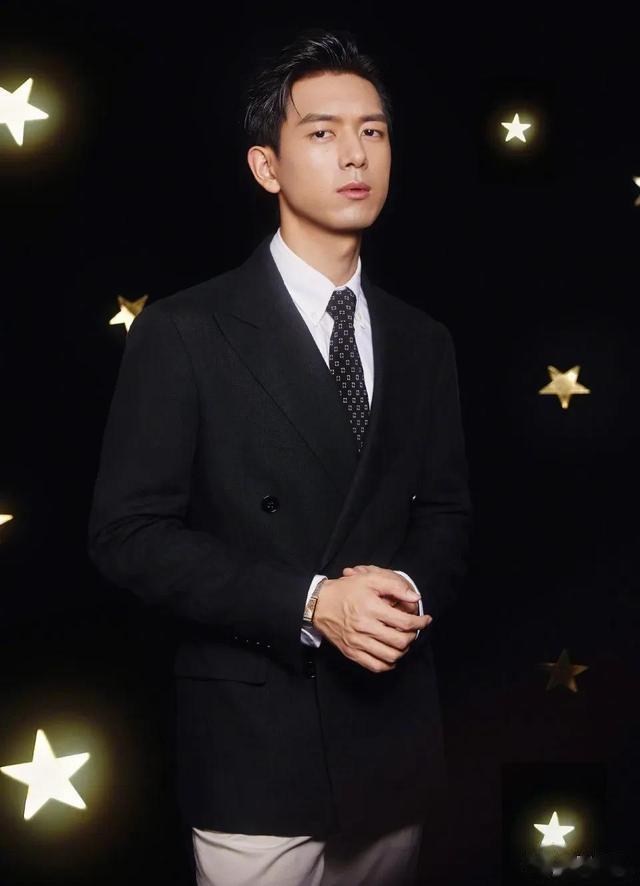 跨年晚会一夜，最帅男艺人洗牌，酷盖登顶，于适第9嘉伦第8李现6