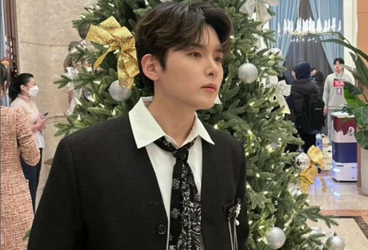 厉旭女友宣布婚讯，偶像组合出身，自称结婚对不起大家