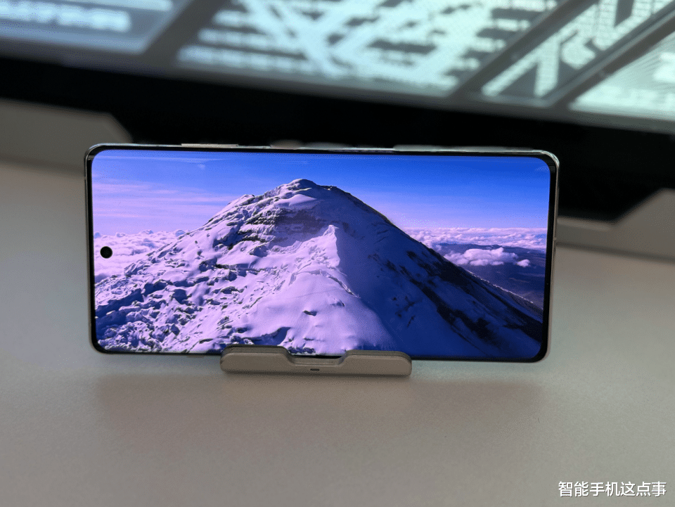 一加Ace5系列再次被确认:1.5K纯直屏+小长焦,12月发布