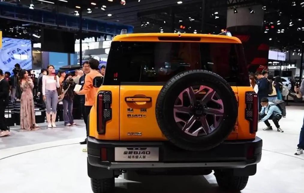 这才是越野王子！喝92油才卖11万，2.T、8AT，3把锁分时四驱