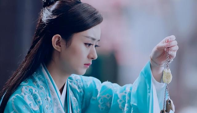 “救场爆火八个角色”,赵丽颖救场成顶流,内娱能火是一种玄学!