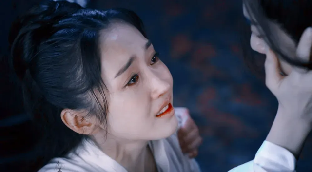 出道14年默默无闻,年初她凭着短剧火了,开始一周接到几十个本子