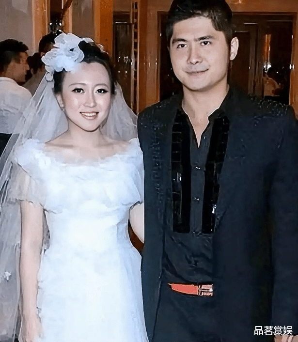 潘长江女儿潘阳:嫁10亿富豪,结婚12年,为何一直带儿子住娘家