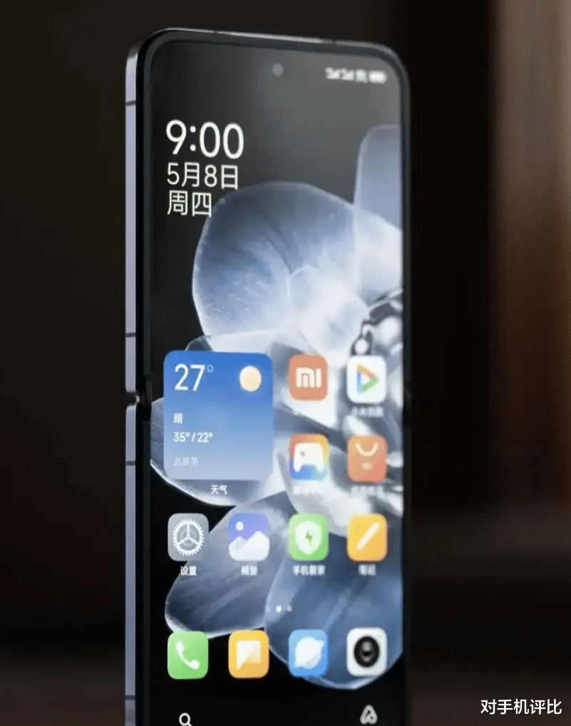 2024年度最佳折叠屏手机,前三名揭晓,你最倾心哪一款?