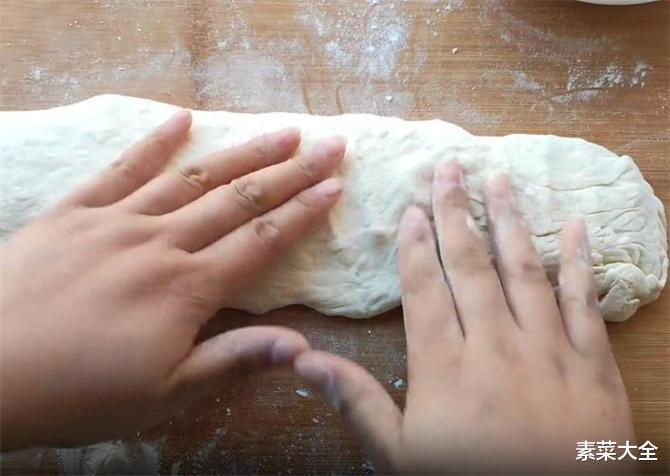 脆皮油酥饼,不擀面不揉面,只要加上它,一抻一卷,个个外酥里软