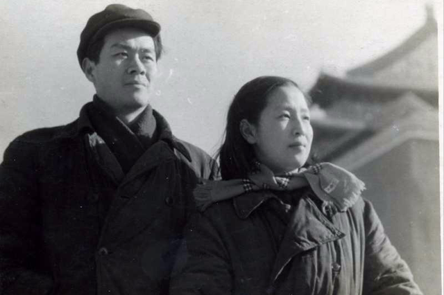 白天演员，晚上间谍，隐姓埋名75年，94岁的“姜子牙”传奇一生