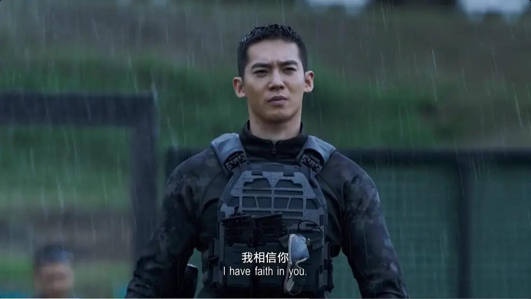 《蛟龙行动》口碑爆了！大场面惊心动魄，影院经理：差点犯心脏病