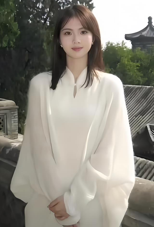 又美又飒!女飞行员徐枫灿生活照曝光,原来她还有这么温婉的一面