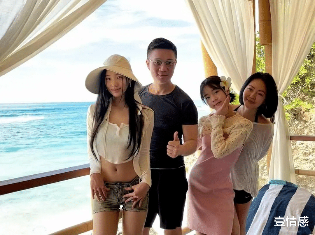 姐妹俩的分水岭来了!小S女儿被名校录取晒美照,大S竟然输给妹妹