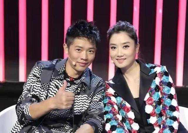 玲花终于不再隐瞒与曾毅的“特殊关系”,原来我们被骗了20多年