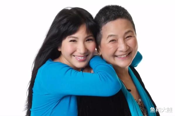 超20位明星悼念郑佩佩!《花少1》2人沉默,刘涛现身国外送行