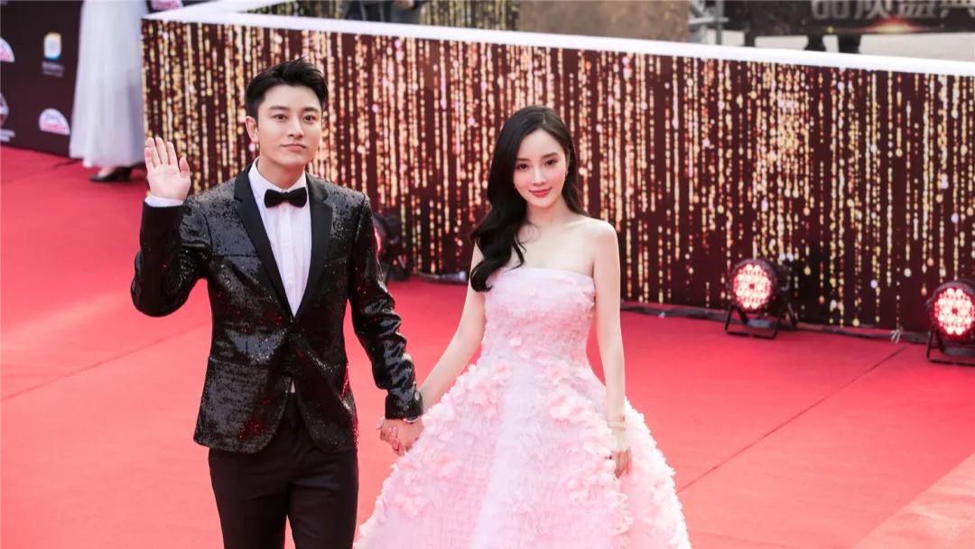 李小璐嘻哈男友新恋情再次泛起舆论风波