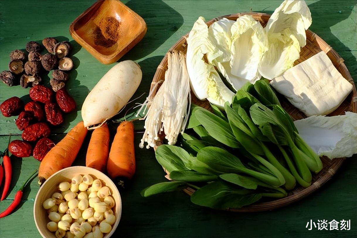 “中伏不补,秋冬受苦”,3种碱性菜多吃,养足精神为入秋做准备