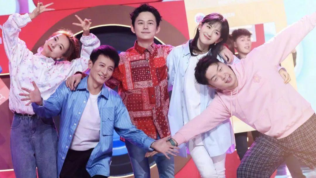 快乐大本营|《快乐大本营》成禁忌词汇？吴昕刻意回避不提，问题在停播原因上